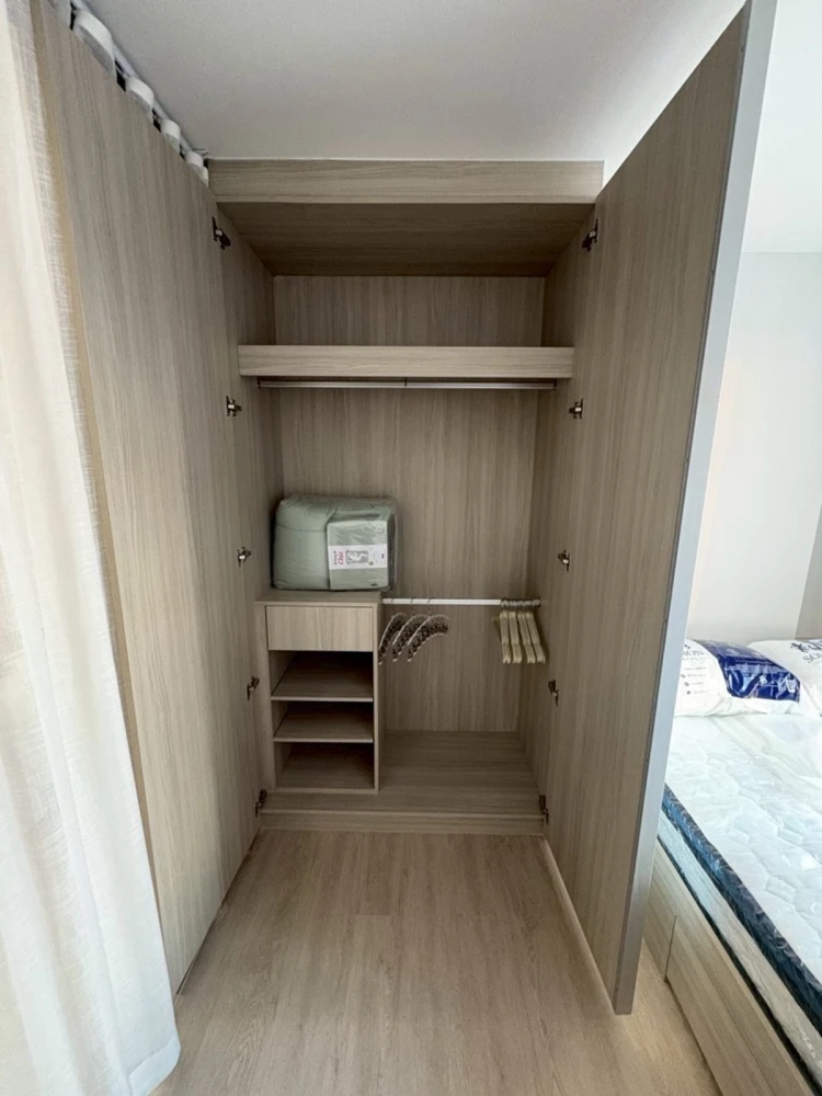 For rent: Origin Plug & Play E22 Station, 7th floor. Beautifully furnished and ready to move in. Book now! Don't miss out!