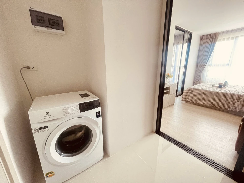 For rent: ORIGIN Plug & Play E22 Station, studio room with walk-in closet, fully furnished, ready to move in immediately.