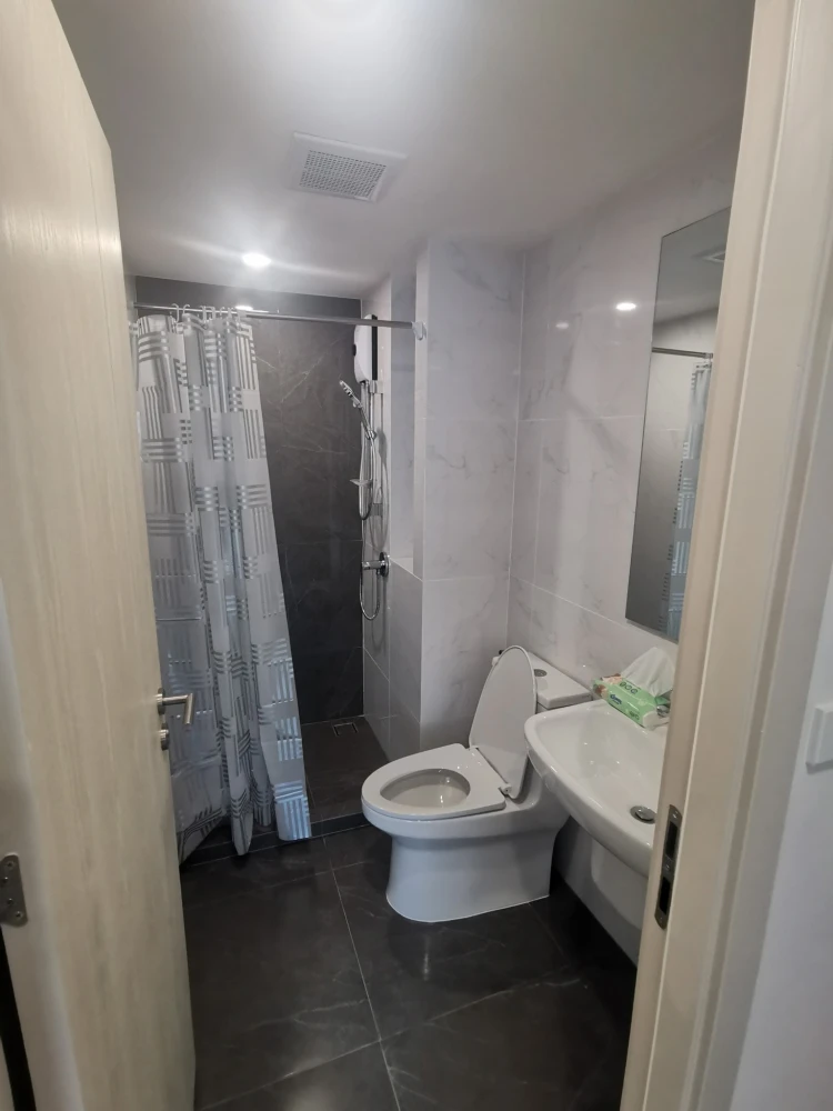 For rent: Origin plug & Play E22 Station, separate room, fully furnished, ready to move in.
