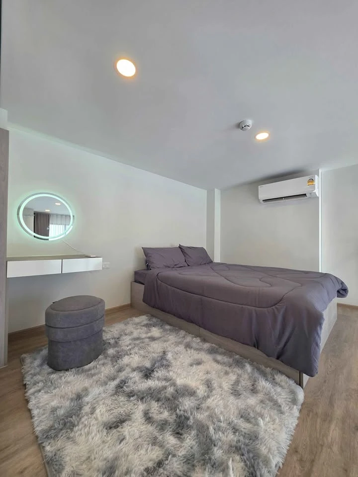 For rent: Origin Plug & Play Nonthaburi Station studio apartment. Fully furnished and ready to move in. Spacious. Book now!