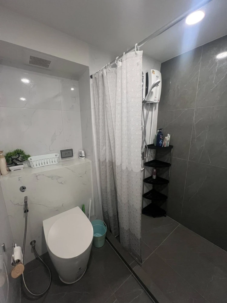 For rent: Origin Plug & Play Nonthaburi, 20th floor. Stunning Chao Phraya River view from above. Fully furnished with built-in features. Ready to move