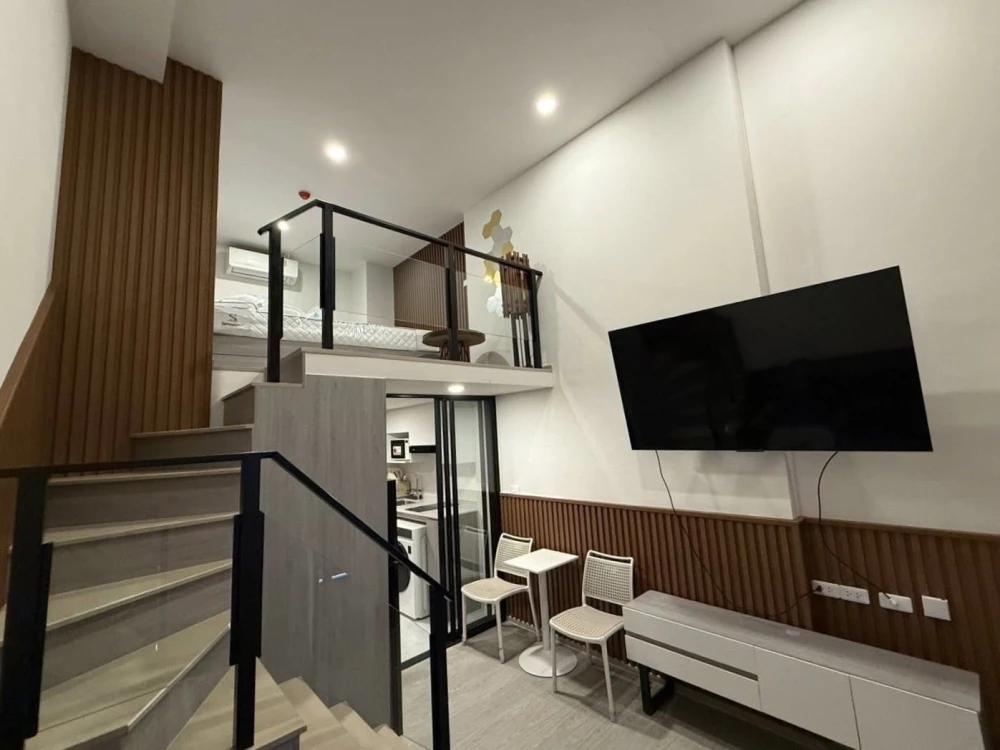 For rent: Origin Plug & Play Ramkhamhaeng Triple Station, 11th floor, Building A, complete with furniture and electrical appliances, ready to move in