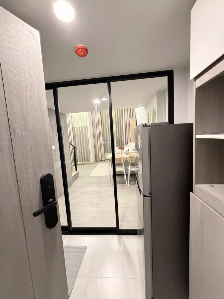 For rent: Origin Plug & Play Ramkhamhaeng Triple Station, high floor (20th floor), unobstructed view, fully furnished, ready to move in.