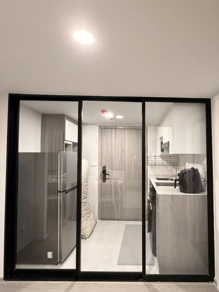 For rent: Origin Plug & Play Ramkhamhaeng Triple Station, high floor (20th floor), unobstructed view, fully furnished, ready to move in.