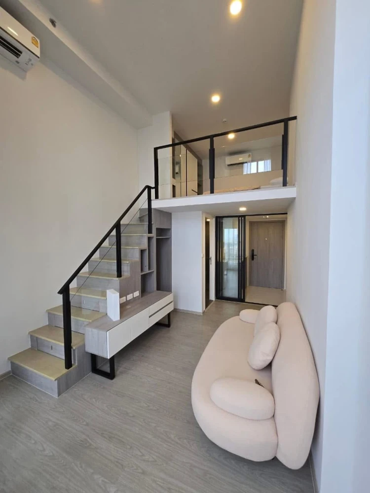 For rent: Origin Plug & Play Ramkhamhaeng Triple Station, north-facing room, good location, high ceiling, beautiful view, reserve now.