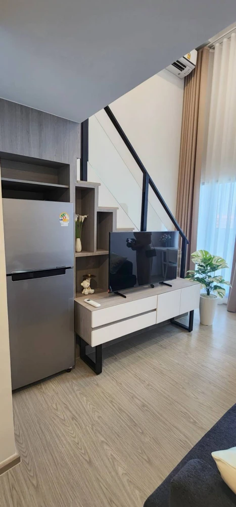 For rent: Origin Plug & Play Ramkhamhaeng Triple Station, ready to move in, fully furnished, reserve now!