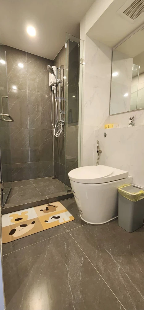 For rent: Origin Plug & Play Ramkhamhaeng Triple Station, ready to move in, fully furnished, reserve now!
