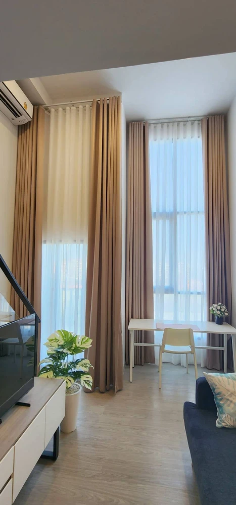 For rent: Origin Plug & Play Ramkhamhaeng Triple Station, ready to move in, fully furnished, reserve now!