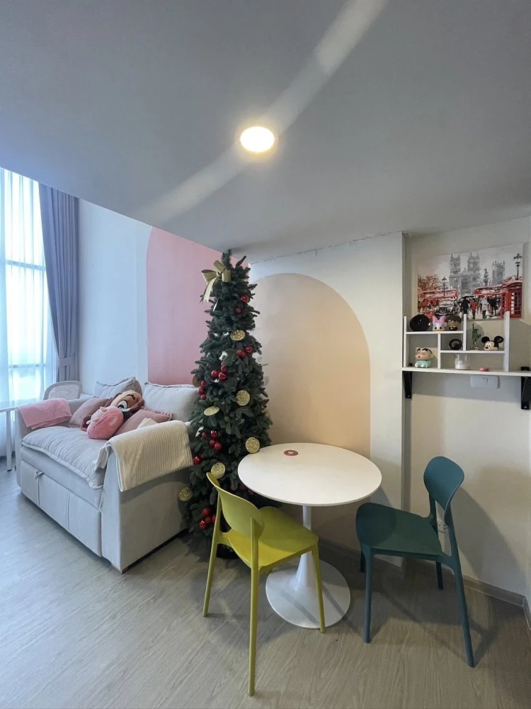 For rent: Origin Plug & Play Ramkhamhaeng Triple Station, high ceiling room, airy, decorated in a controlled tone, fully furnished, hurry and book now