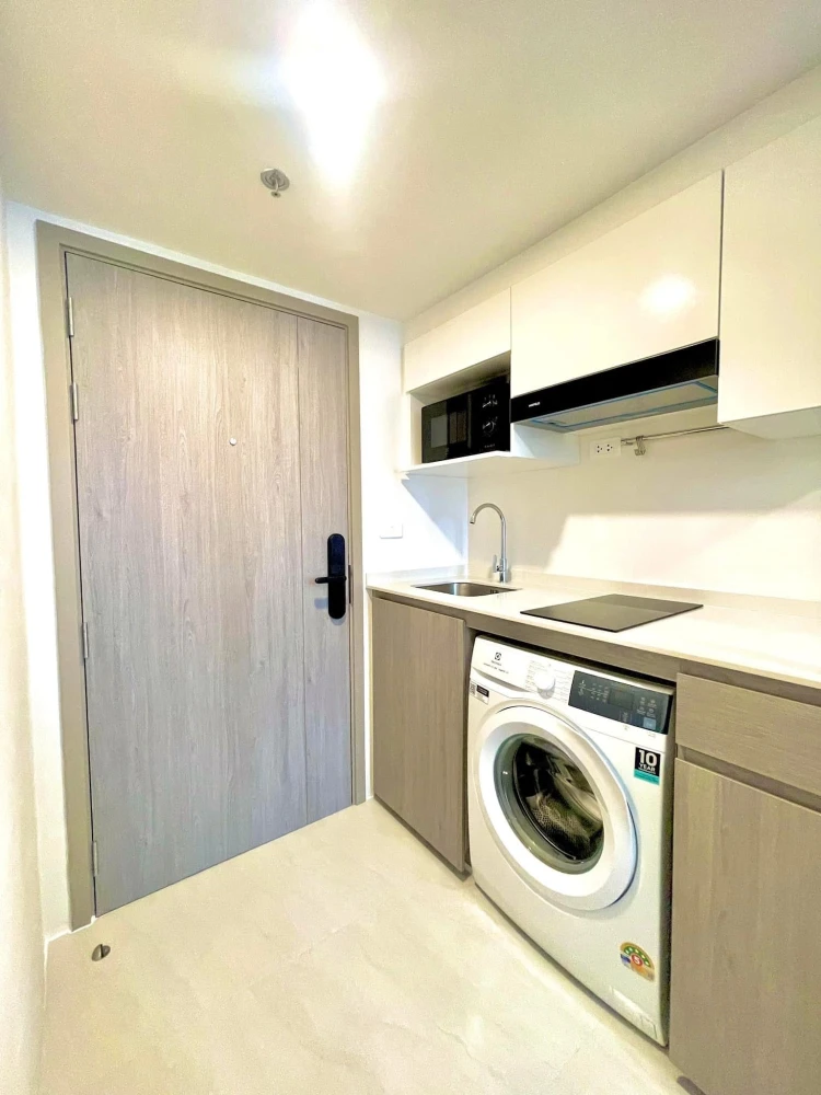 For rent: Origin Plug & Play Ramkhamhaeng Triple Station, complete with electrical appliances, basic furniture, ready to move in