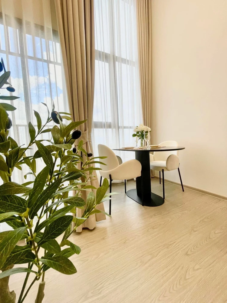 For rent: Origin Plug & Play Ramkhamhaeng Triple Station, complete with electrical appliances, basic furniture, ready to move in