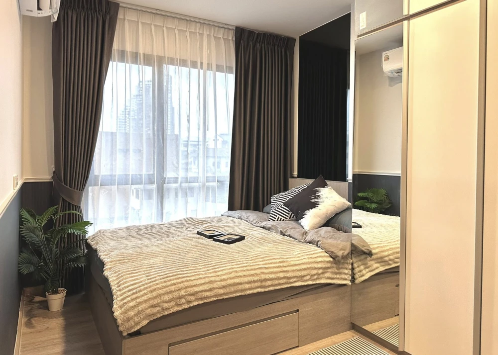 For rent: Origin Plug & Play Sirindhorn Station, 4th floor, not hot, good ventilation, perfectly separated, hurry and book now.