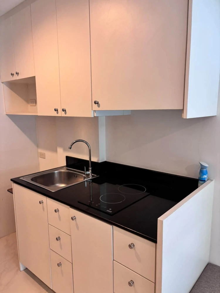For Rent: Parc Exo, Building F, 1st Floor. Fully functional decor, spacious layout, and extremely comfortable living—don't miss out!