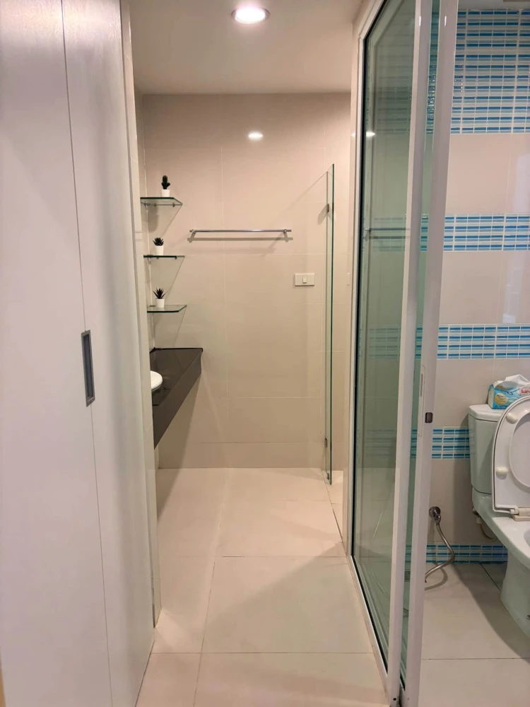 For Rent: Parc Exo, Building F, 1st Floor. Fully functional decor, spacious layout, and extremely comfortable living—don't miss out!