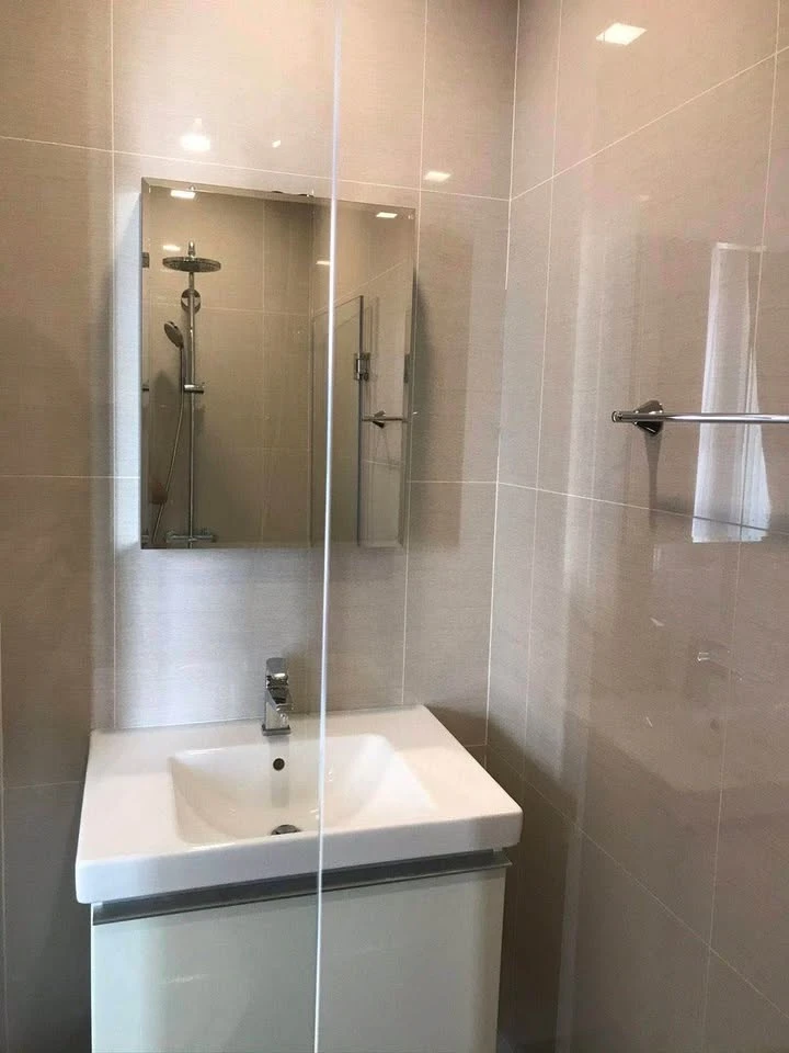 For rent: PARK 24 Origin Phrom Phong, 1 bedroom, 1 bathroom, garden view, beautifully decorated, built-in, very worth booking.