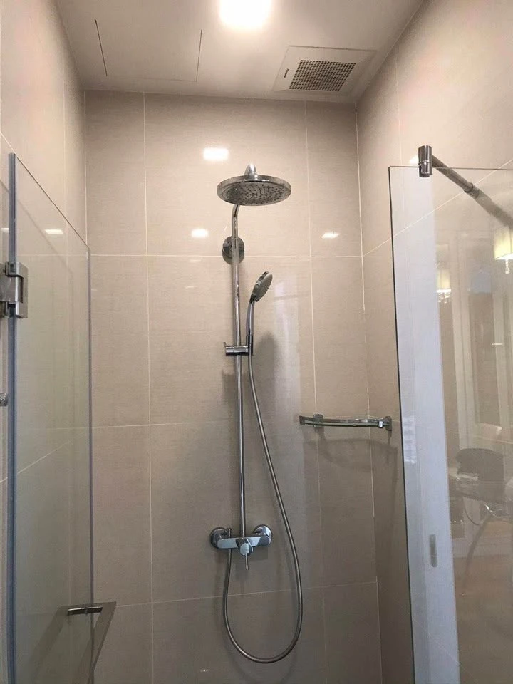 For rent: PARK 24 Origin Phrom Phong, 1 bedroom, 1 bathroom, garden view, beautifully decorated, built-in, very worth booking.