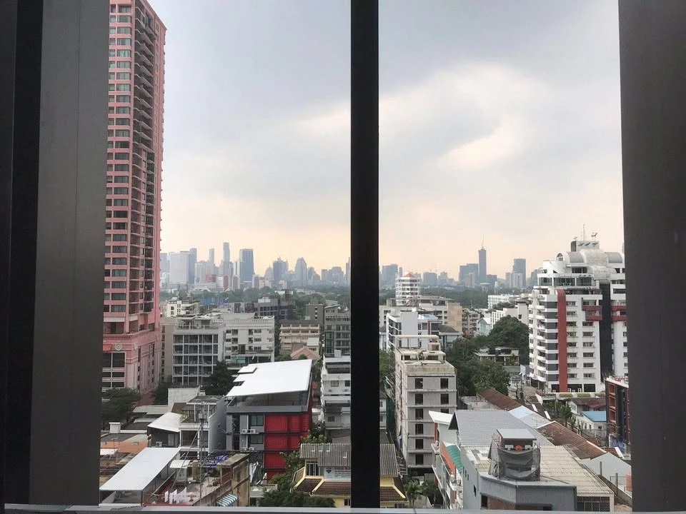 For rent: PARK 24 Origin Phrom Phong, 1 bedroom, 1 bathroom, garden view, beautifully decorated, built-in, very worth booking.