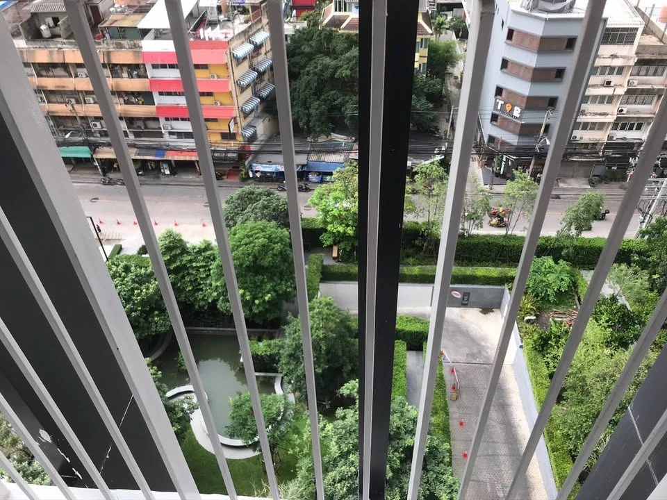 For rent: PARK 24 Origin Phrom Phong, 1 bedroom, 1 bathroom, garden view, beautifully decorated, built-in, very worth booking.