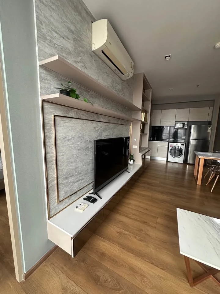 For rent: Park 24 Origin Phrom Phong, spacious room, fully furnished with built-in furniture, just bring your own luggage and move in.