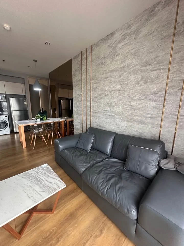 For rent: Park 24 Origin Phrom Phong, spacious room, fully furnished with built-in furniture, just bring your own luggage and move in.