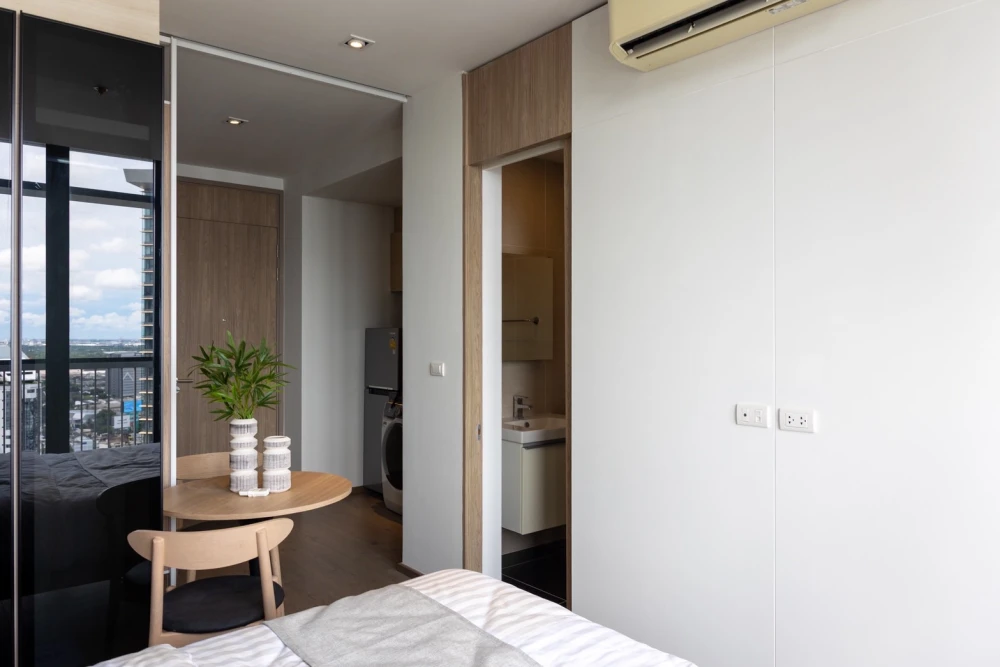 For rent: Park 24 Origin Phrom Phong, studio room, decorated in a cool theme, good location, fully furnished, reserve now!