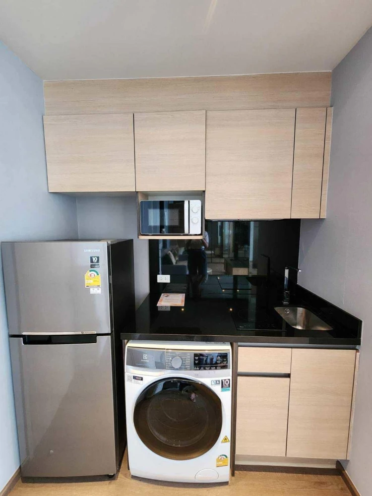 For rent: Park 24 Origin Phrom Phong, 40th floor, very high, fully furnished, built-in, very nice, reserve now.