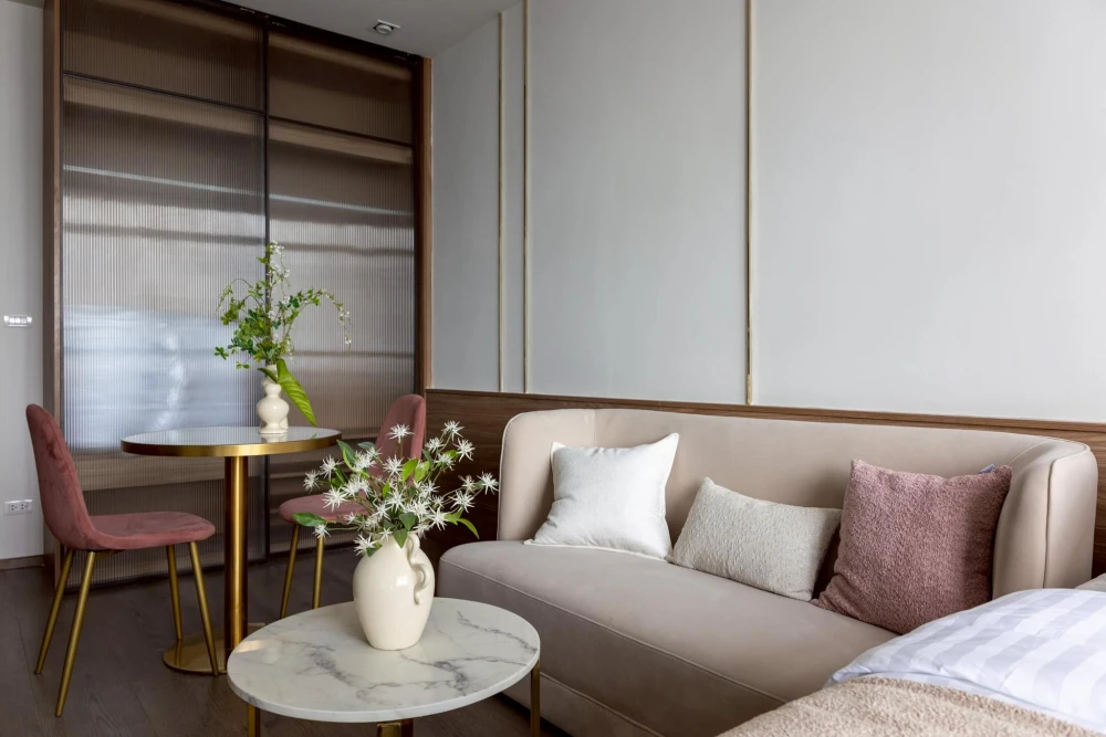 For rent: Park 24 Origin Phrom Phong, high floor room, beautiful view, fully furnished, ready to move in.