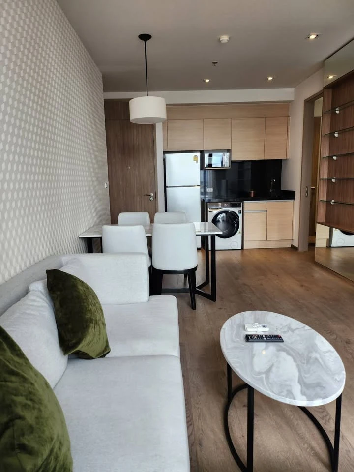 For rent: Park 24 Origin Phrom Phong, 2 bedrooms, 1 bathroom, fully furnished with high-quality appliances. Hurry, it'll be gone soon!