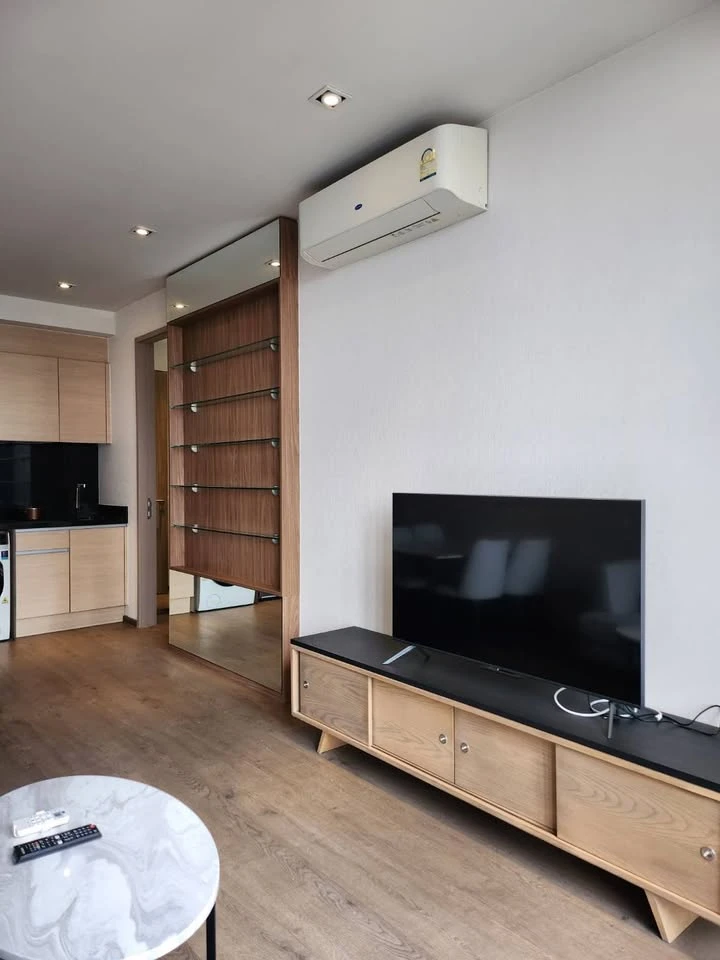 For rent: Park 24 Origin Phrom Phong, 2 bedrooms, 1 bathroom, fully furnished with high-quality appliances. Hurry, it'll be gone soon!