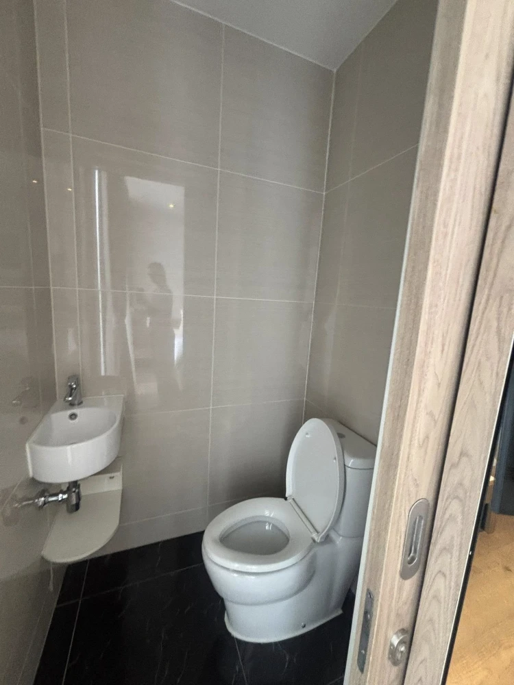 For rent: Park 24 Origin Phrom Pong, room size 24 sq m, Studio, 23rd floor, complete with appliances and furniture. Reserve now.