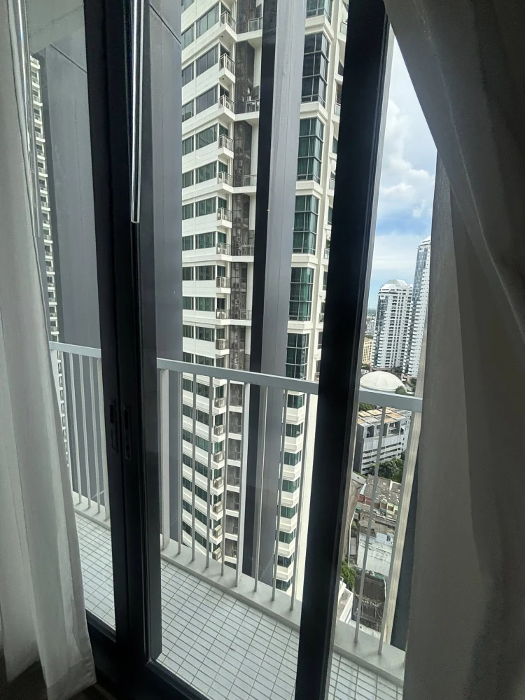 For rent: Park 24 Origin Phrom Pong, room size 24 sq m, Studio, 23rd floor, complete with appliances and furniture. Reserve now.