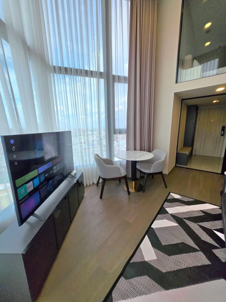 For rent: Park Origin Chula Samyan, 19th floor, corner unit, beautiful view. Book now, don't wait!