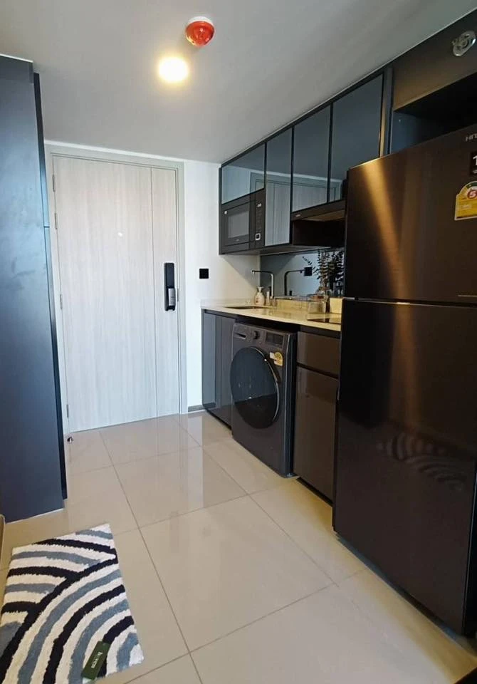 For rent: Park Origin Chula Samyan. Nice high-floor unit with complete amenities. Book now!