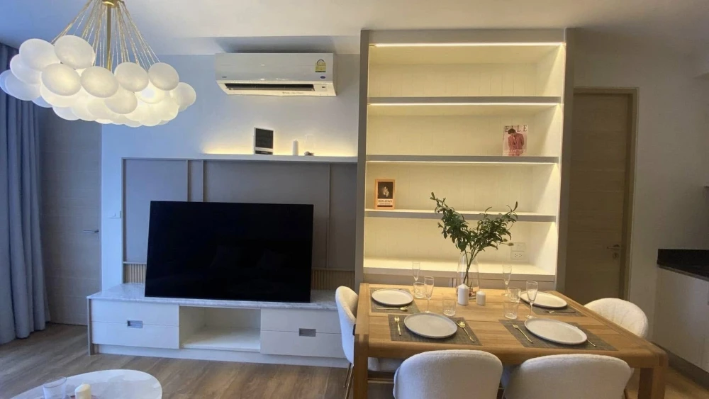 For rent Park Origin Phrompong Sukhumvit24, best corner room on the floor, Benjasiri Park view, North and East directions, book now