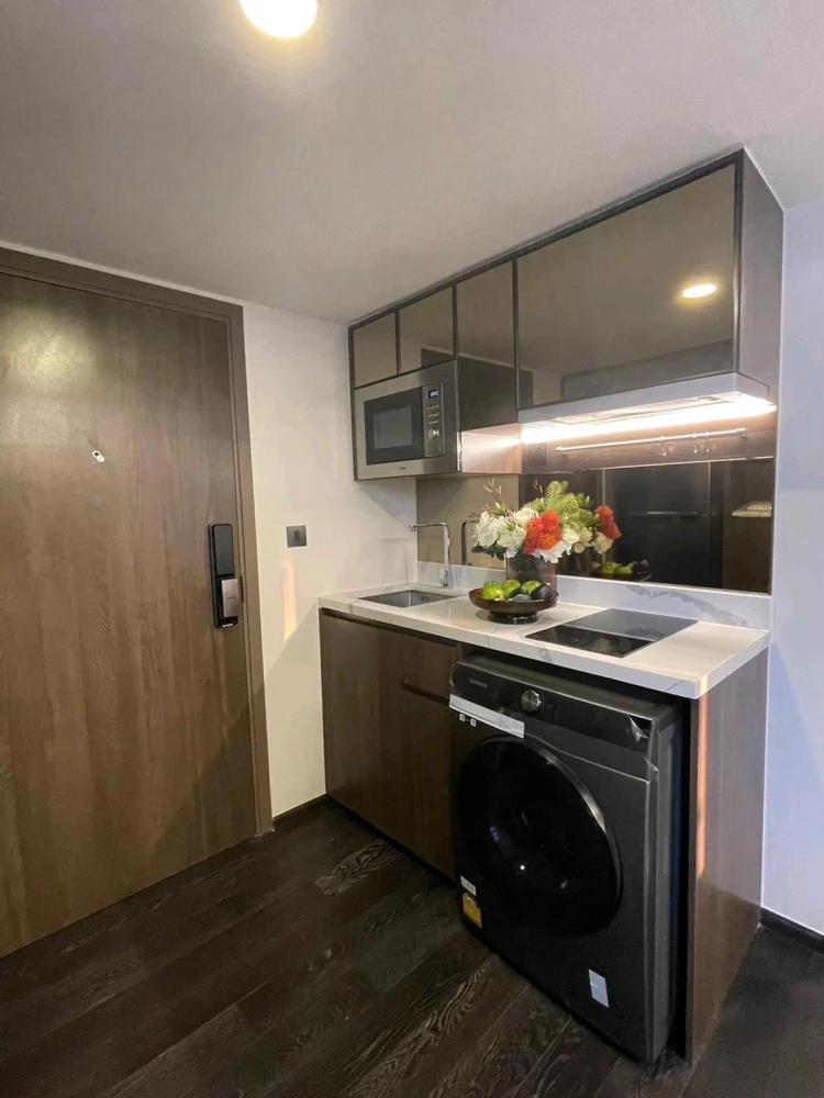 For rent: Park Origin Thonglor, 2 bedrooms, 33rd floor, fully furnished, ready to move in. Book now!