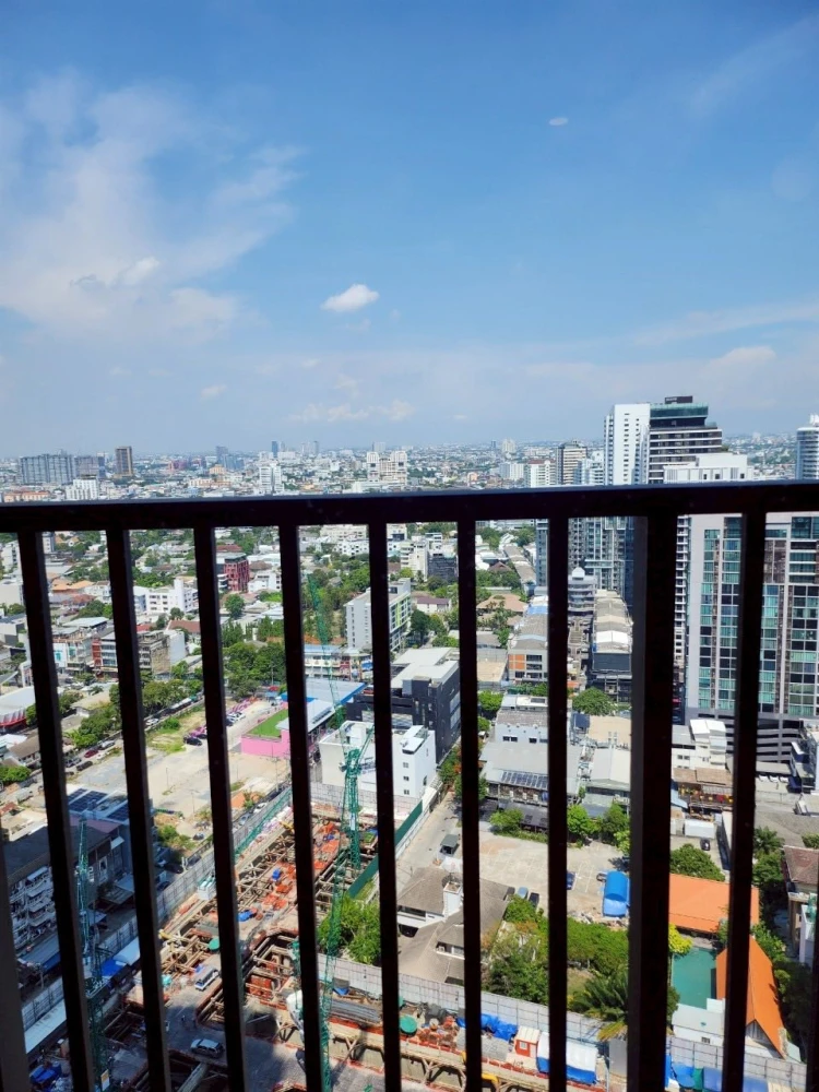 For rent: Park Origin Thonglor, condo in the heart of Thonglor, good price, 16th floor, fully furnished, book first, get it first.