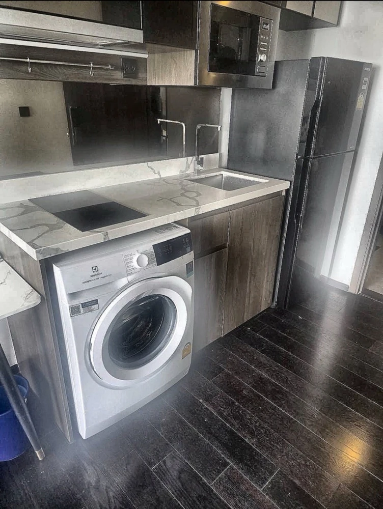 For rent: Park Origin Thonglor, 15th floor. Spacious and comfortable unit, fully furnished. Book now!