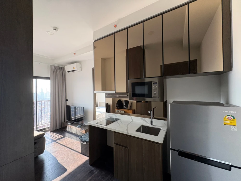 For rent: Park Origin Thonglor, 40th floor. High floor, great view, very livable. Book now!