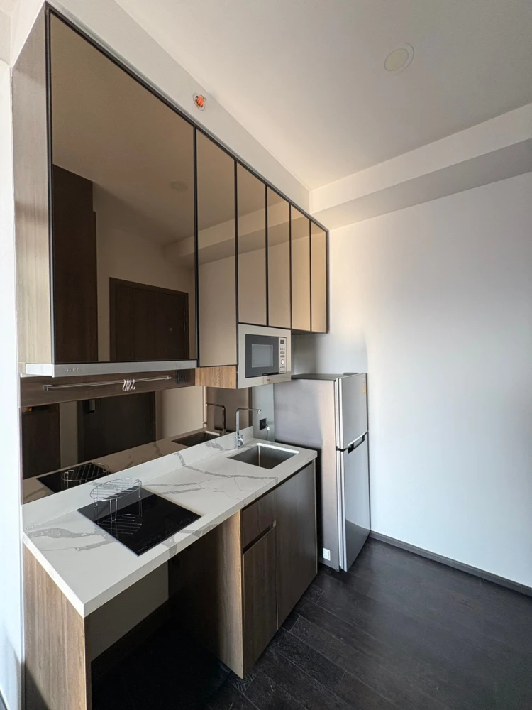 For rent: Park Origin Thonglor, 40th floor. High floor, great view, very livable. Book now!