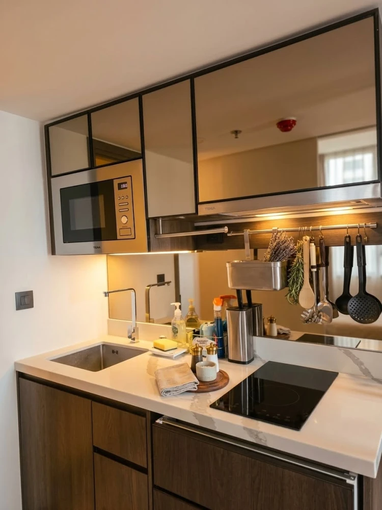 For rent: Park Origin Thonglor, a lovely unit with high ceilings and fully furnished. Book now!
