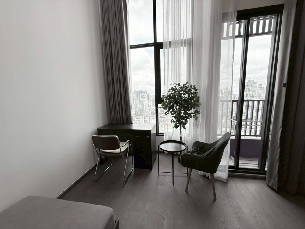 For rent, Park origins Chula Samyan, Duplex room, airy and comfortable, not too expensive, come and reserve today.