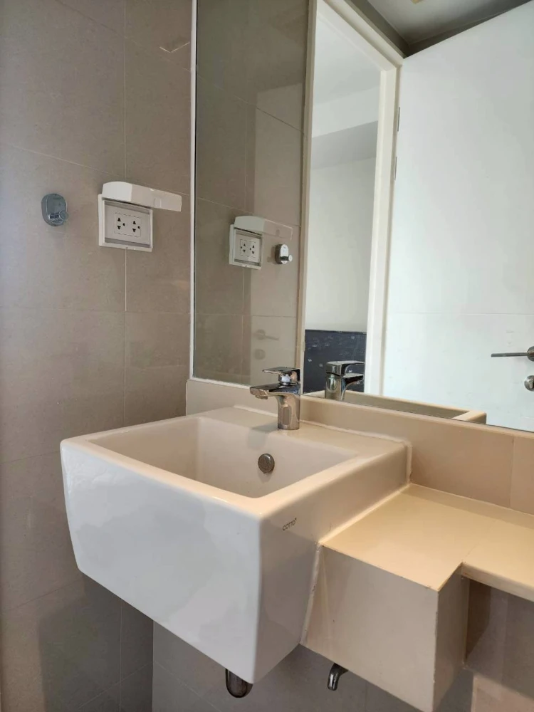 For rent: Parque Phutthabucha 48, 7th floor. A lovely, fully furnished unit. Book now!