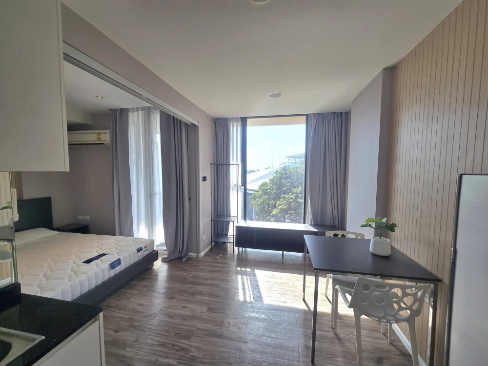 For rent: Parque Phutthabucha 48, 5th floor unit. Fully furnished with great views. Book now!