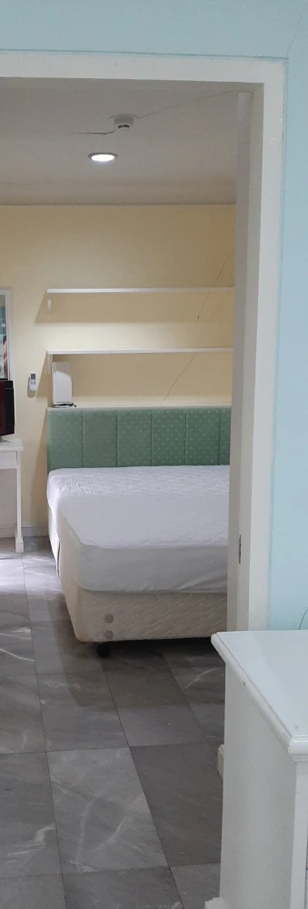 For rent: Pathumwan Resort, ready to move in, fully furnished, spacious and comfortable room. Hurry and book now, don't miss out!