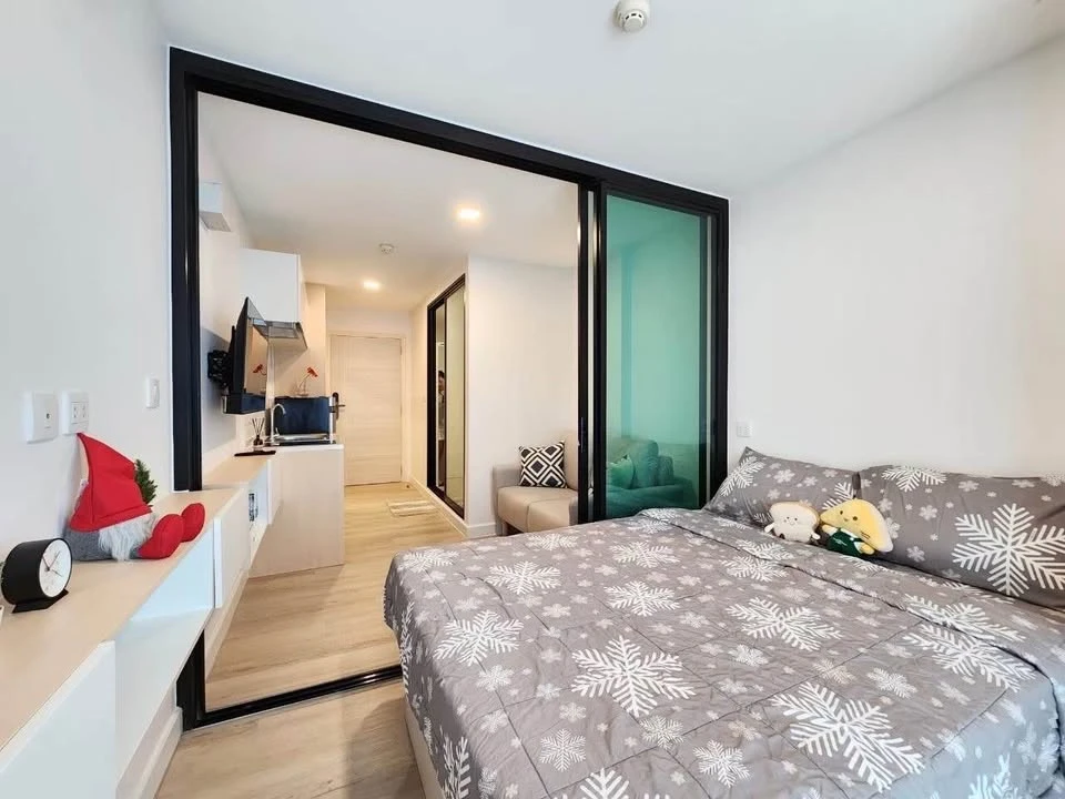 For rent: Pause Sukhumvit 115. Ideal for those who don't prioritize luxury and value convenient transportation. Fully equipped with amenities. Book no