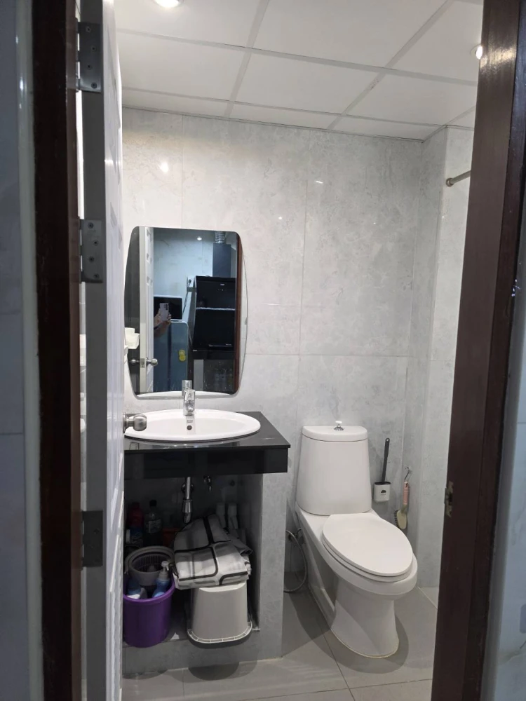 For rent: PG Rama 9, fully furnished, just bring your bags.