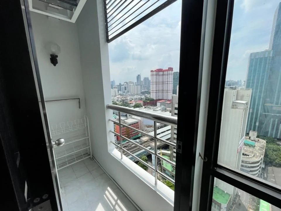 ให้เช่า Phayathai Place ห้องสตูดิโอ บิวท์อินตู้เสื้อผ้าอย่างดี เดินทางสะดวก มัวแต่มองไม่จองไหวหรอ