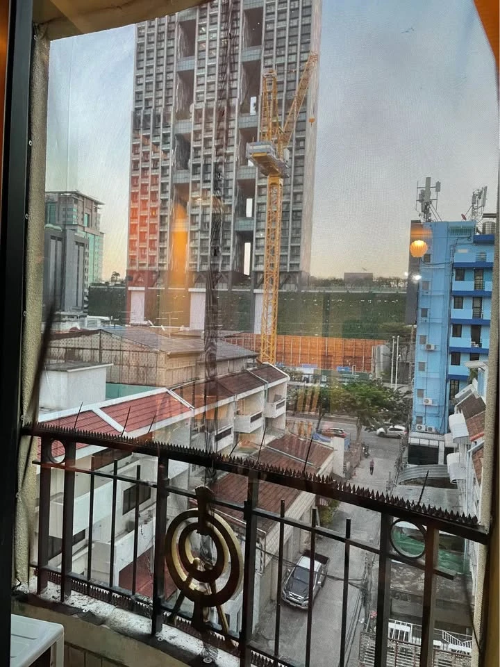 For rent: Pipat Place, spacious room, nice to live in, fully furnished, hurry and reserve now!