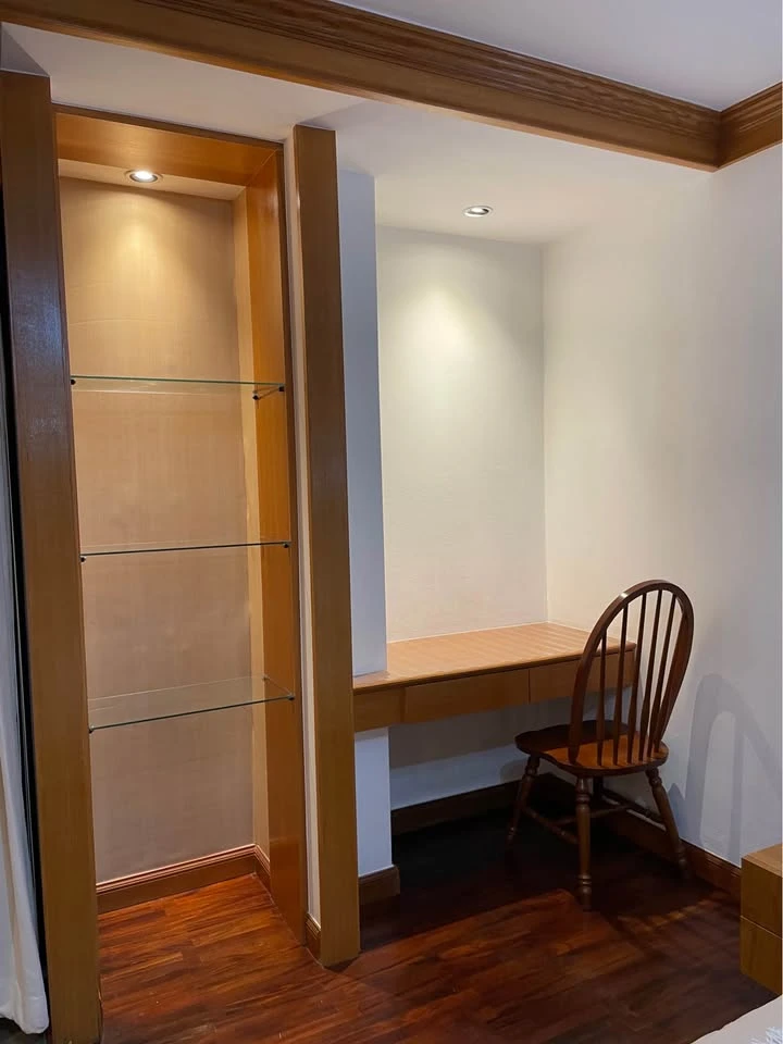 For rent: Pipat Place, spacious room, nice to live in, fully furnished, hurry and reserve now!