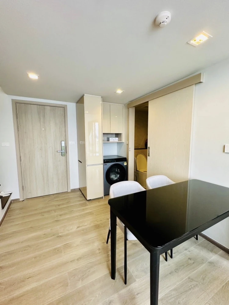 For rent: PITI Sukhumvit 101, a lovely room with high, airy ceilings, fully furnished, great location, hurry and reserve now!
